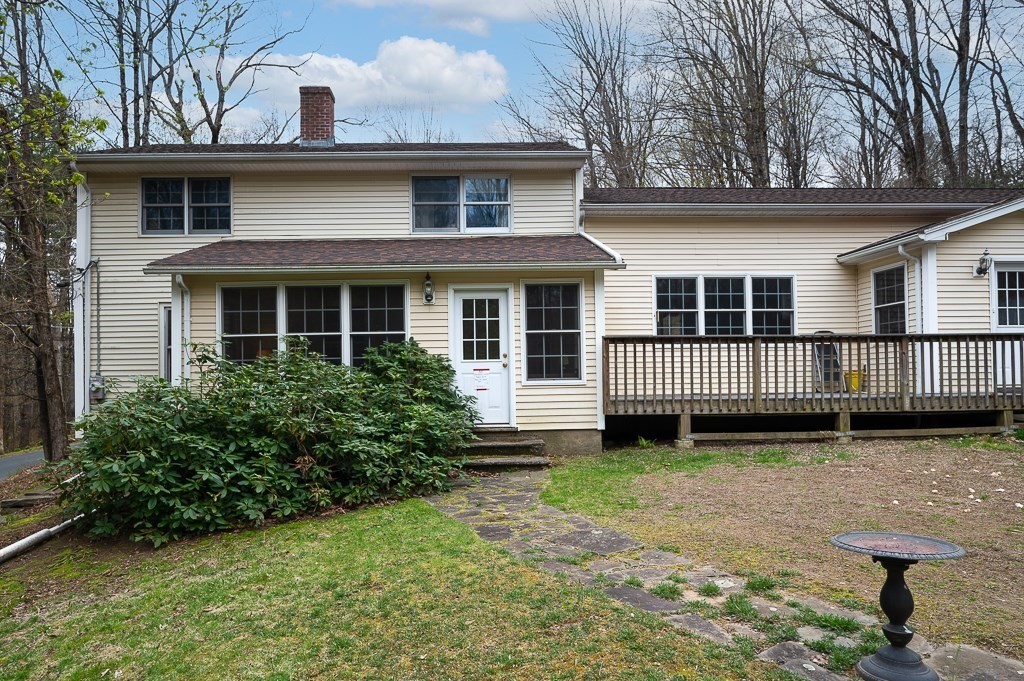 160 Old Bay Road Belchertown, MA 01007 - Photo 1 of 33 Gallery Image 1
