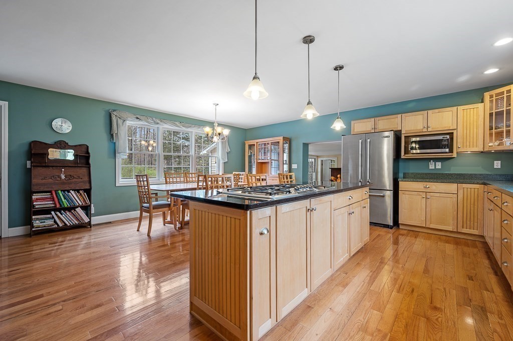 160 Old Bay Road Belchertown, MA 01007 - Photo 11 of 33 Gallery Image 11