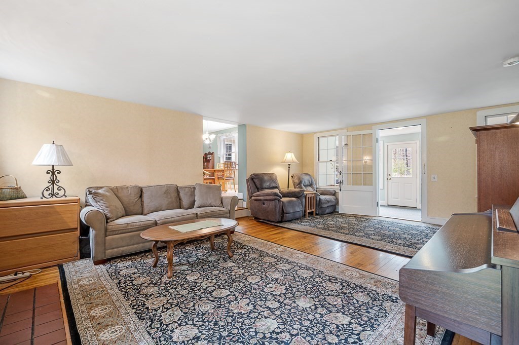 160 Old Bay Road Belchertown, MA 01007 - Photo 13 of 33 Gallery Image 13