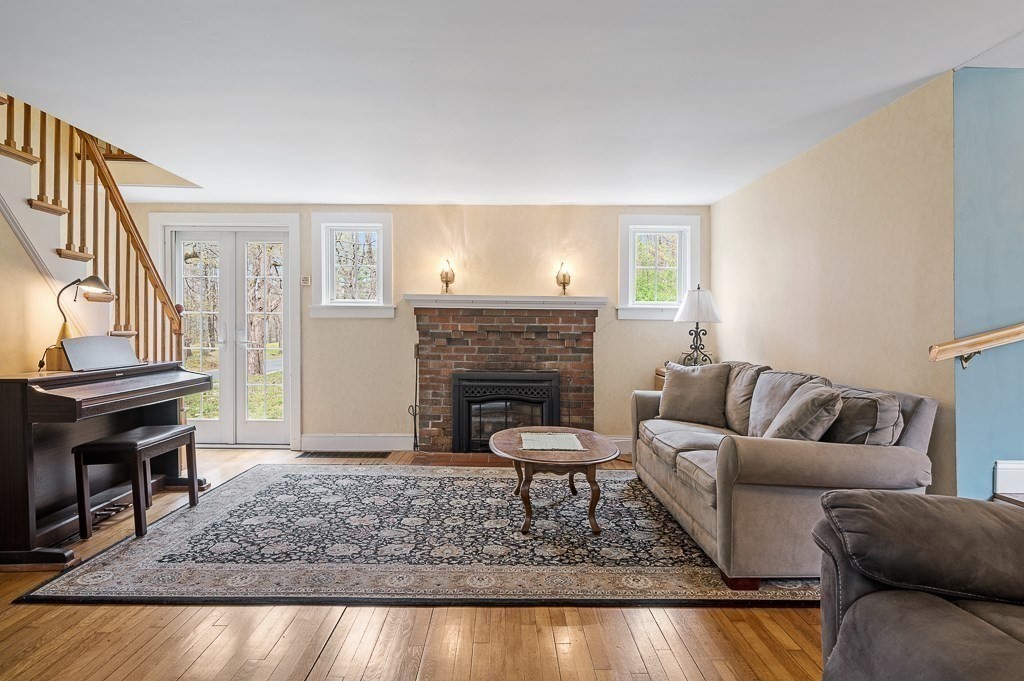 160 Old Bay Road Belchertown, MA 01007 - Photo 14 of 33 Gallery Image 14