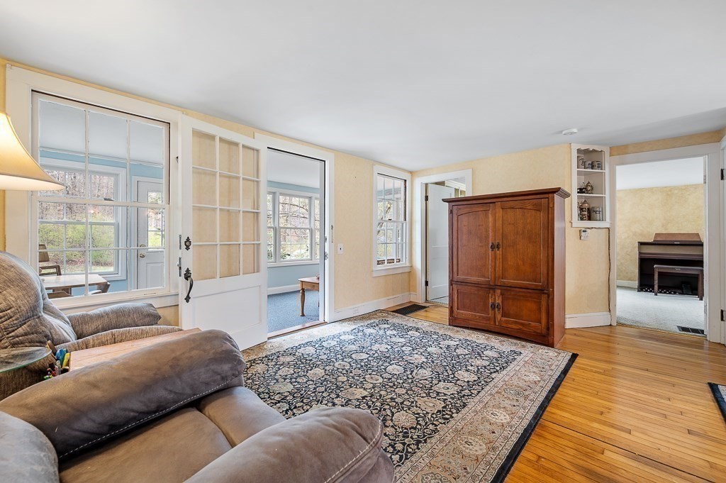 160 Old Bay Road Belchertown, MA 01007 - Photo 15 of 33 Gallery Image 15
