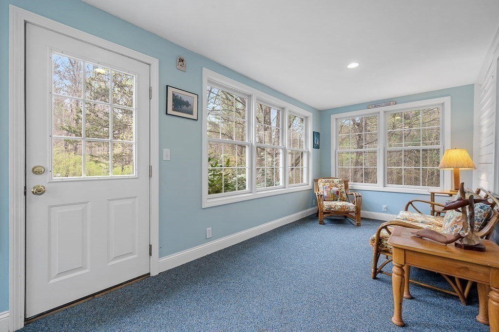 160 Old Bay Road Belchertown, MA 01007 - Photo 16 of 33 Gallery Image 16