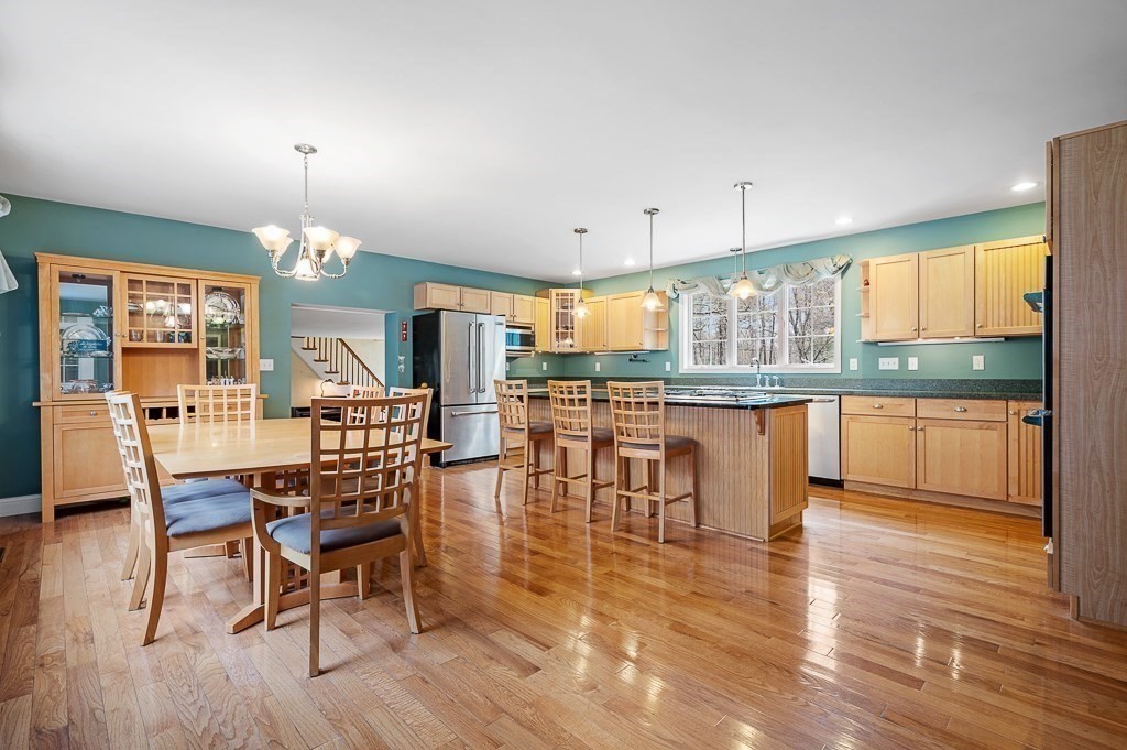 160 Old Bay Road Belchertown, MA 01007 - Photo 4 of 33 Gallery Image 4