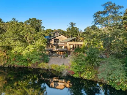 a view of a lake with houses