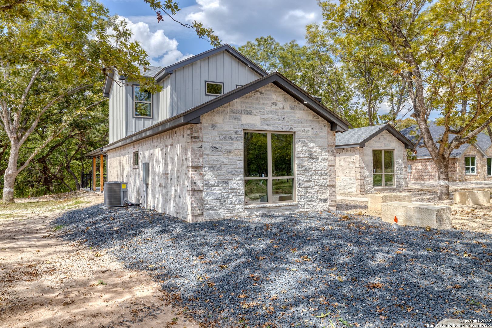 422 Red Wright Road Rio Frio, TX 78879 - Photo 4 of 79