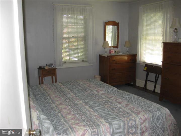 305 Hamilton Road Wynnewood, PA 19096 - Photo 14 of 17 Gallery Image 14
