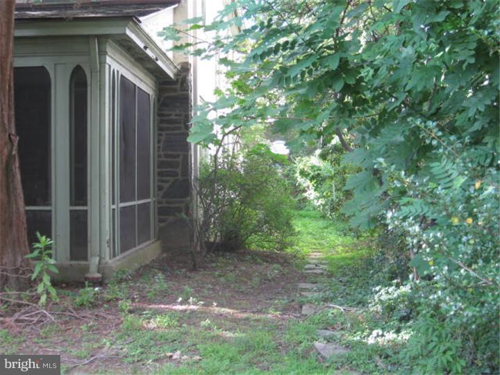 305 Hamilton Road Wynnewood, PA 19096 - Photo 3 of 17 Gallery Image 3