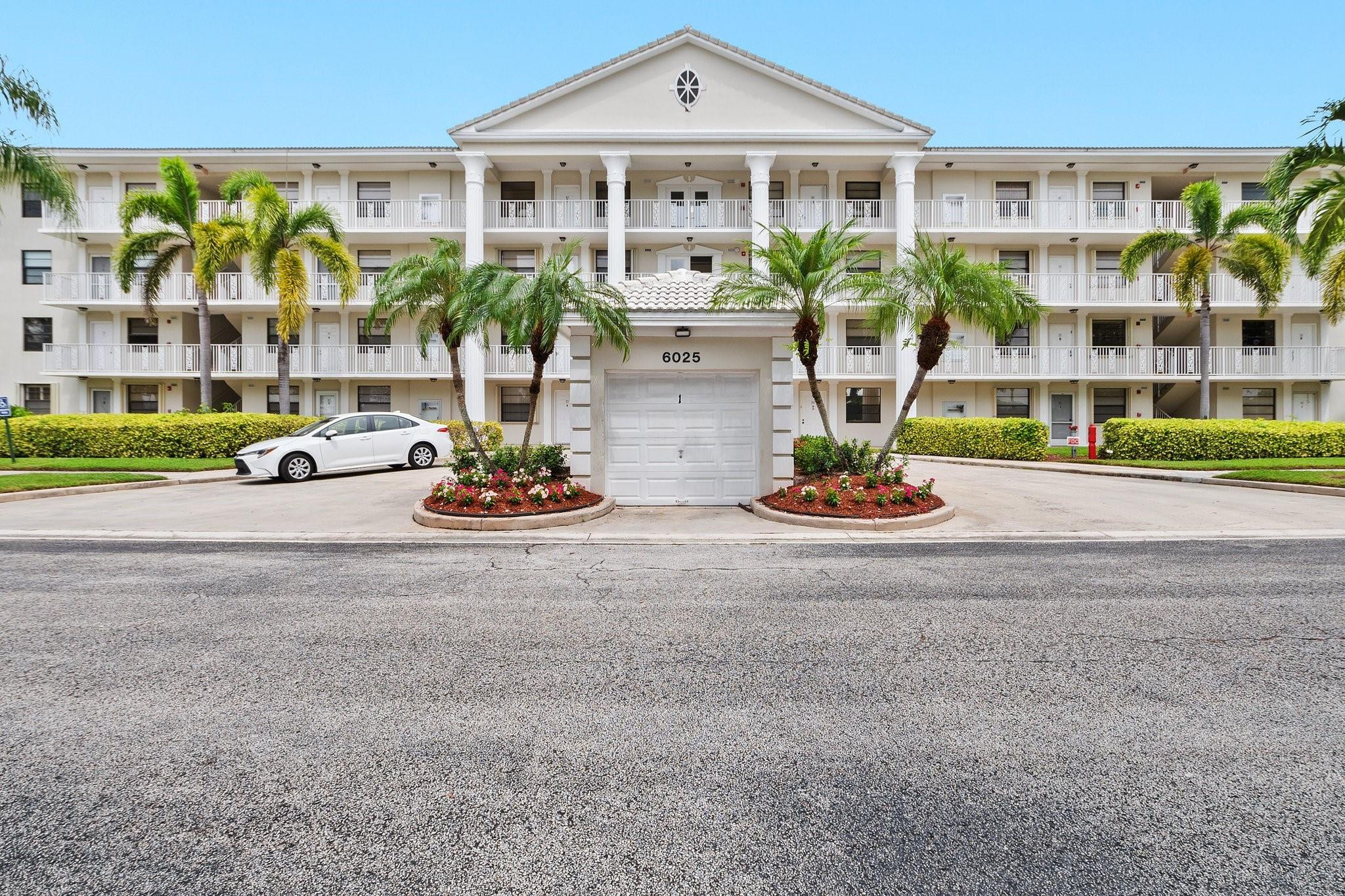 6025 Balboa Circle, Unit 404 Boca Raton, FL 33433 - Photo 2 of 35 Photo 2