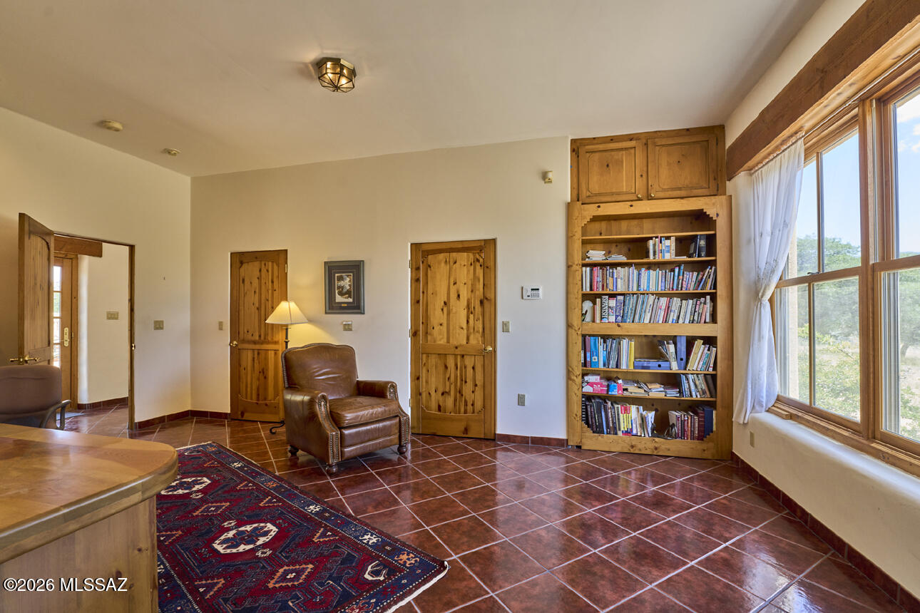 14075 South Sunglow Road Pearce, AZ 85625 - Photo 20 of 42 L_Interior Home Primary 2