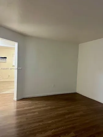 $1,995 | 15 Northwest 70th Street, Unit 17, Miami, FL 33150