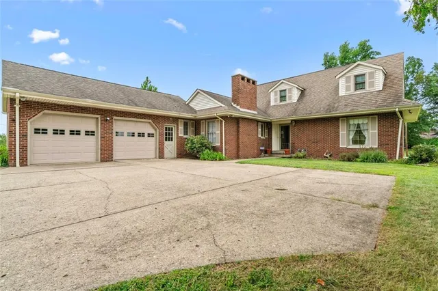 $290,000 | 377 Claremont Drive, New Kensington, PA 15068