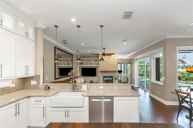 $1,399,000 | 1402 Wyndham Lakes Drive, Odessa, FL 33556