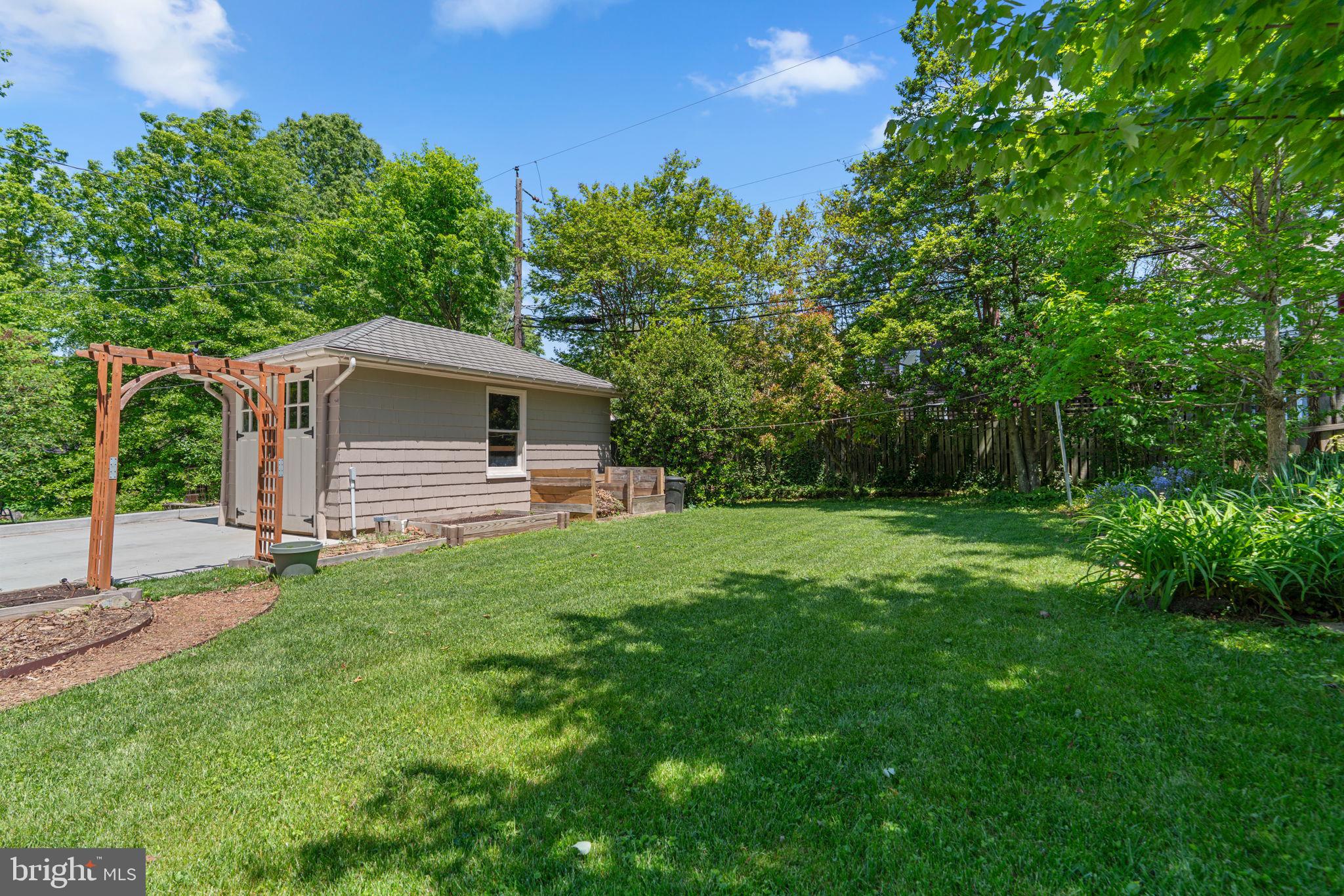 707 Brookwood Road Baltimore, MD 21229 - Photo 33 of 35 Gallery Image 33
