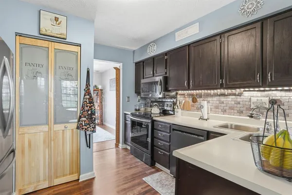 $274,900 | 395 Jubilee Drive, Bridgeville, PA 15017