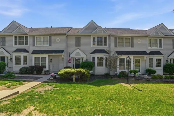 $274,900 | 395 Jubilee Drive, Bridgeville, PA 15017