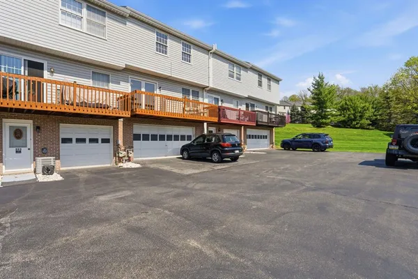 $274,900 | 395 Jubilee Drive, Bridgeville, PA 15017