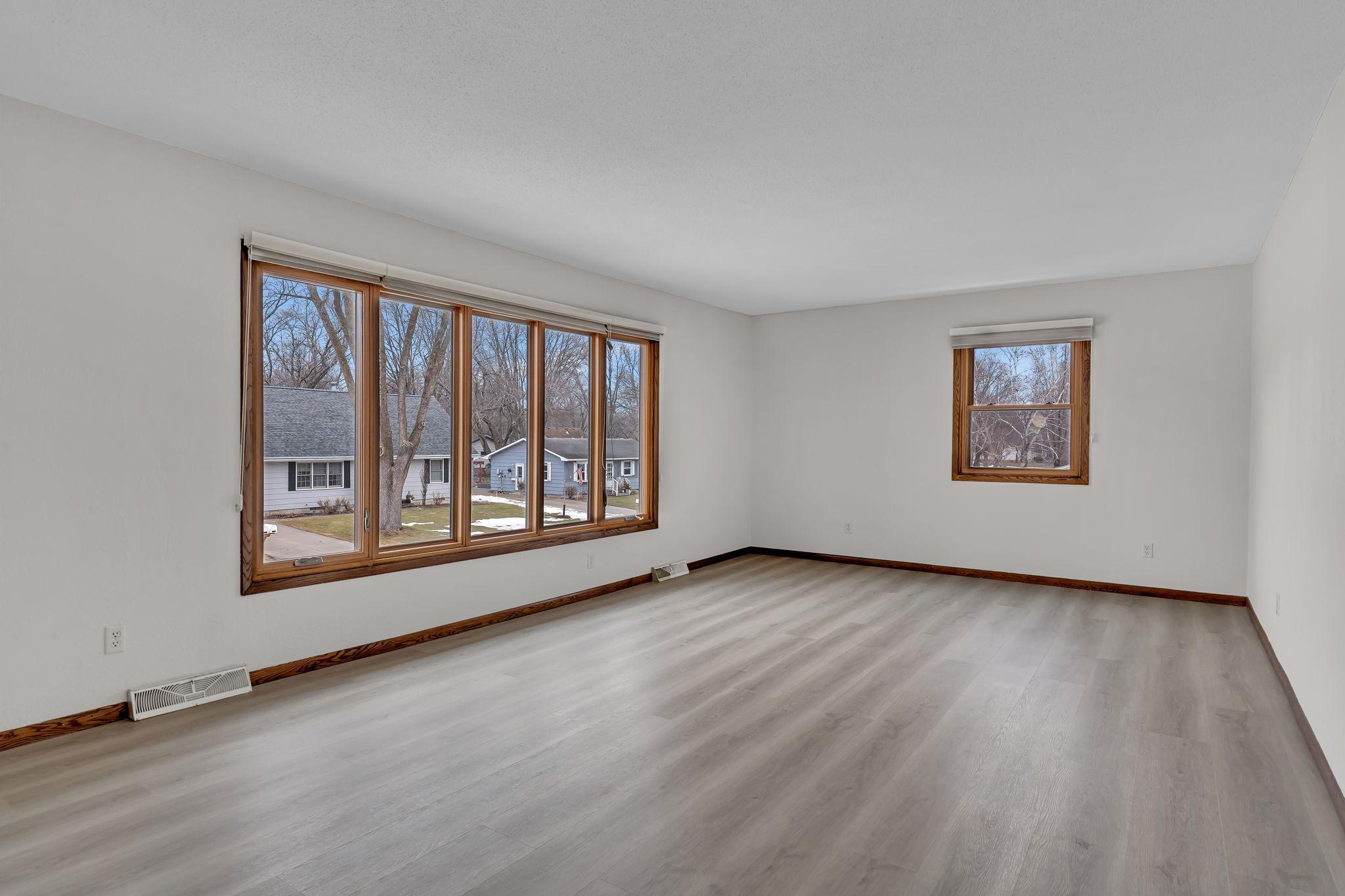 1609 7 1/2 Street Southwest Willmar, MN 56201 - Photo 7 of 35