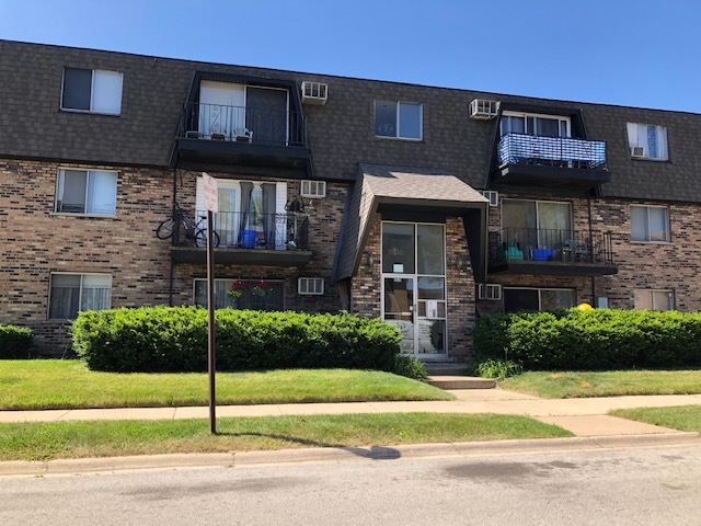 4839 West Engle Road, Unit 2A Alsip, IL 60803 - Photo 3 of 4