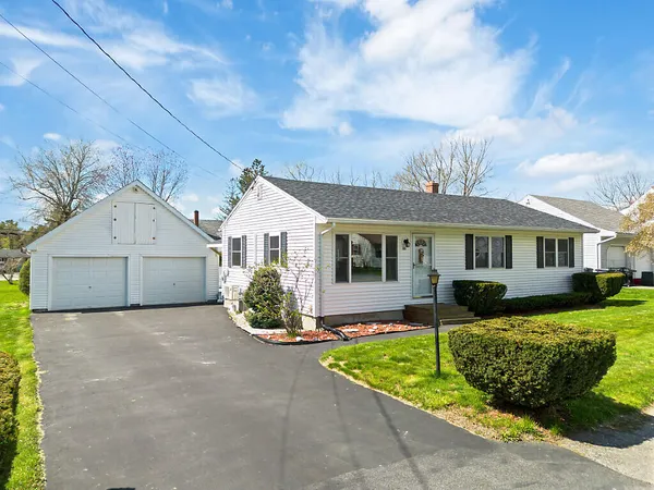 $295,000 | 22 Mayflower Road, Augusta, ME 04330