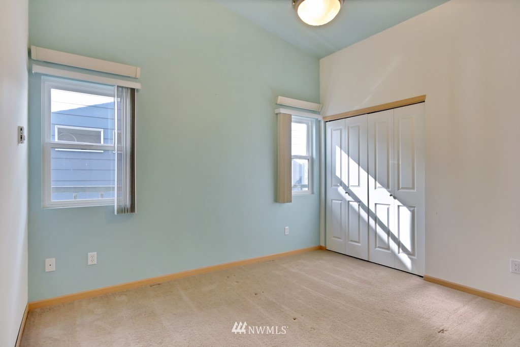 4429 Roxanna Loop Southeast Lacey, WA 98503 - Photo 12 of 18 Gallery Image 12