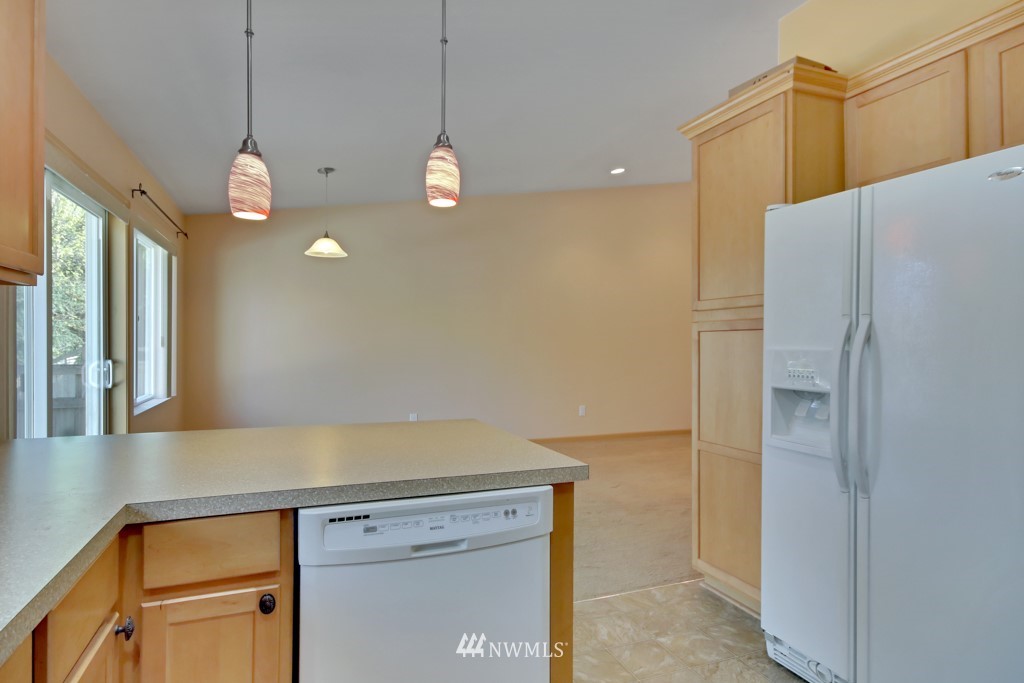 4429 Roxanna Loop Southeast Lacey, WA 98503 - Photo 8 of 18 Gallery Image 8
