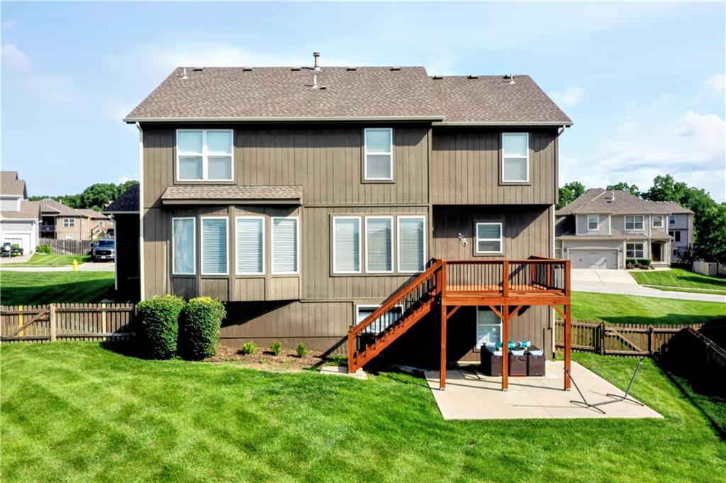 2221 Southwest HawkView Road Lee's Summit, MO 64082 - Photo 48 of 56