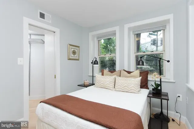 $3,400 | 165 D Street Southeast, Unit 1, Washington, DC 20003