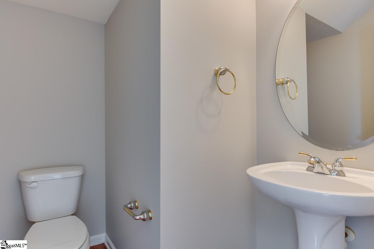 507 Flanders Court Greenville, SC 29607 - Photo 15 of 31 Gallery Image 15