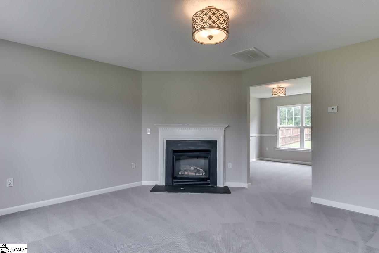 507 Flanders Court Greenville, SC 29607 - Photo 4 of 31 Gallery Image 4