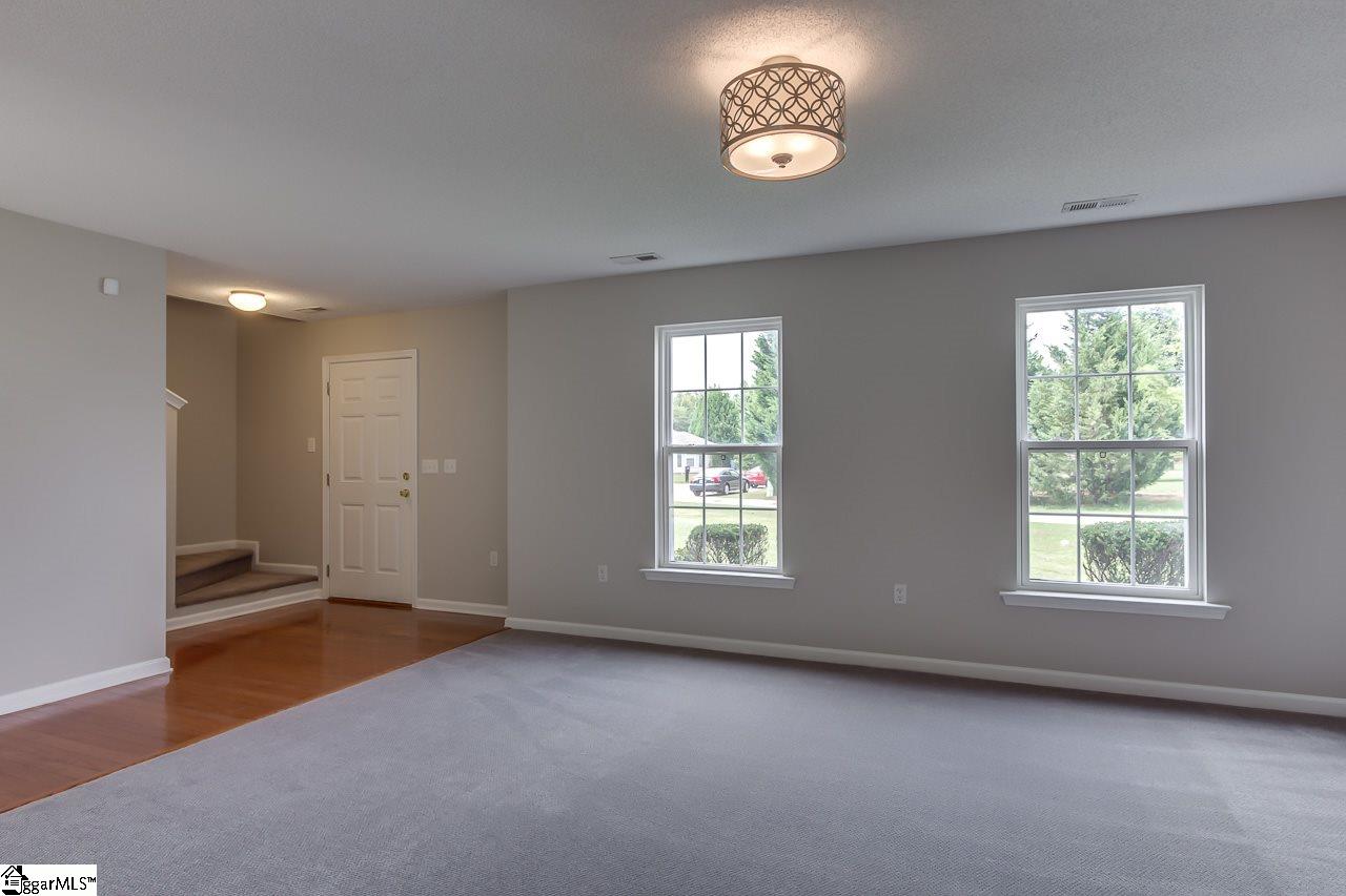 507 Flanders Court Greenville, SC 29607 - Photo 6 of 31 Gallery Image 6