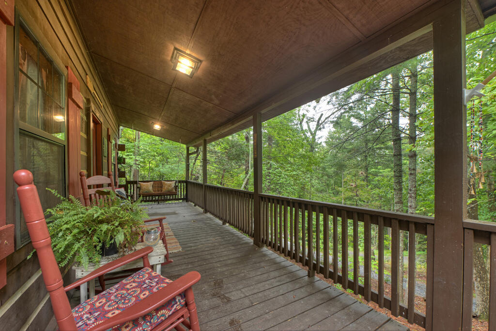 392 Cascade Lane Blue Ridge, GA 30513 - Photo 28 of 36 Gallery Image 28