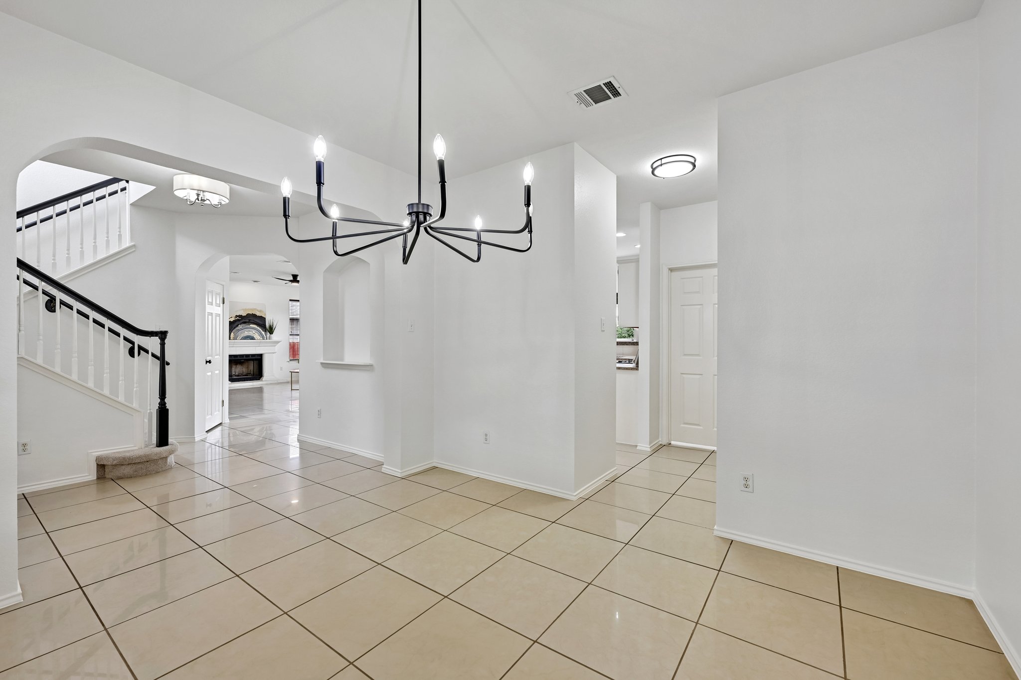 4100 Mocha Trail Austin, TX 78728 - Photo 10 of 33 Clean lines and a spacious layout create a versatile living area for any lifestyle.