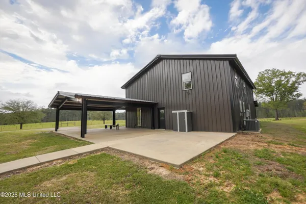 $750,000 | 13775 I-55 South Frontage Road, Terry, MS 39170