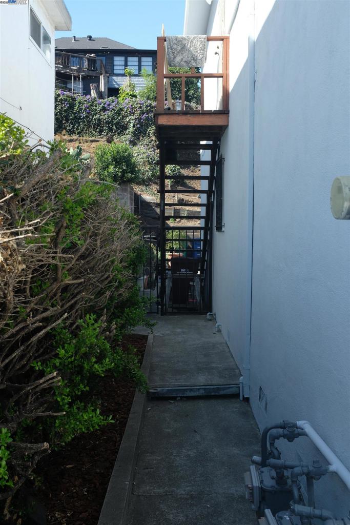 22157 Main Street Hayward, CA 94541 - Photo 10 of 10 a view of entryway with flower pots