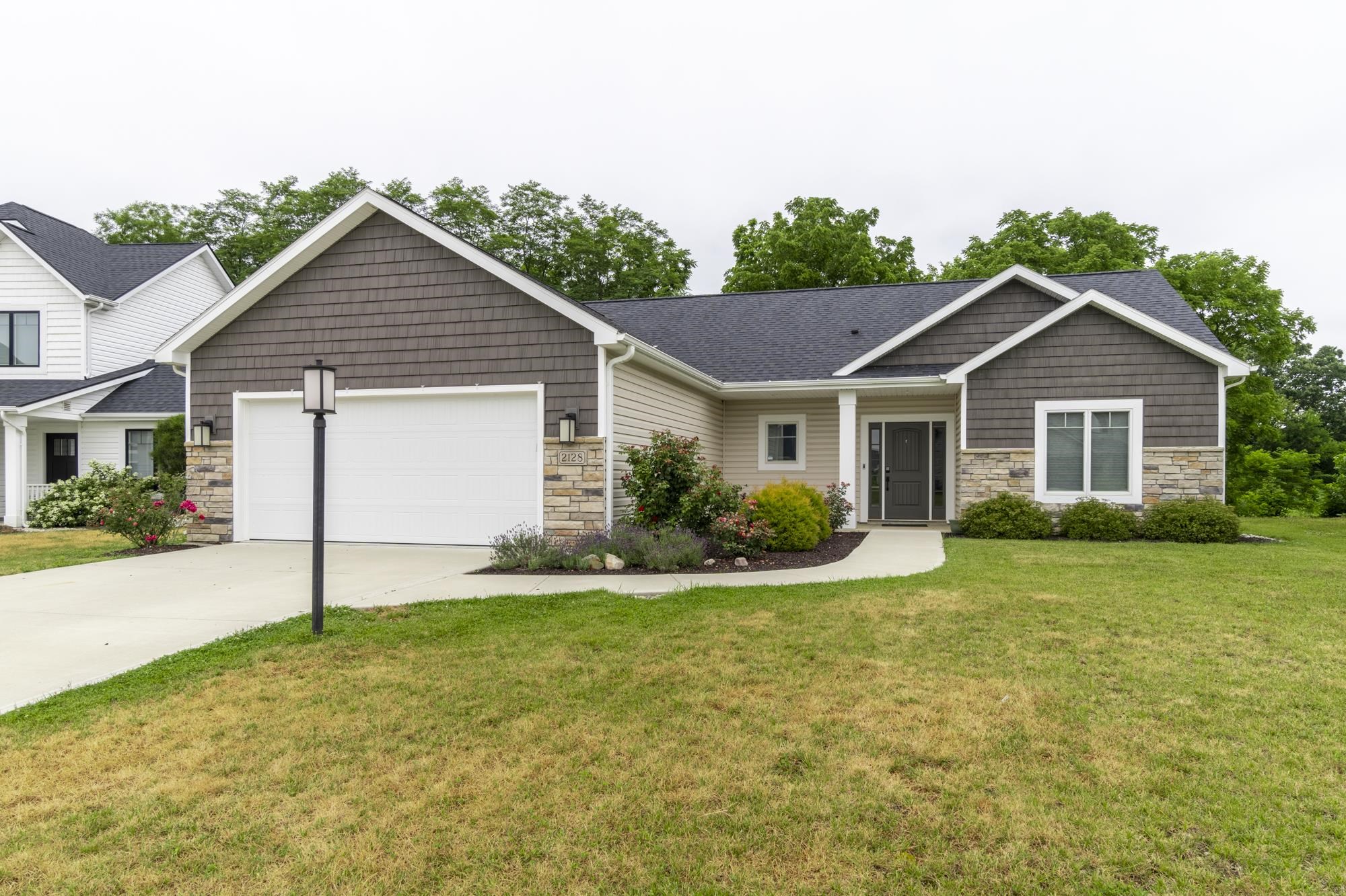 2128 Freestone Place Huntertown, IN 46748 - Photo 1 of 28