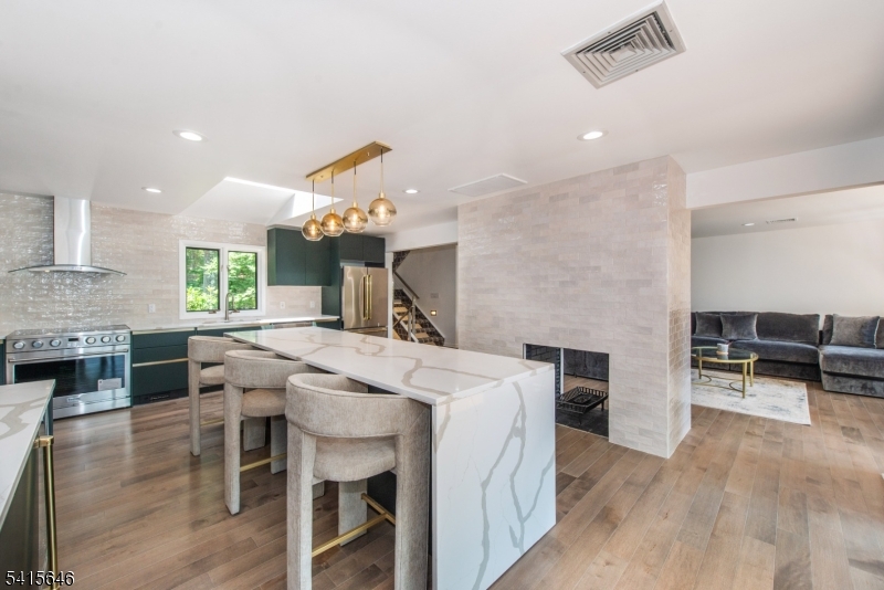 28 West Shore Road Mountain Lakes, NJ 07046 - Photo 5 of 30