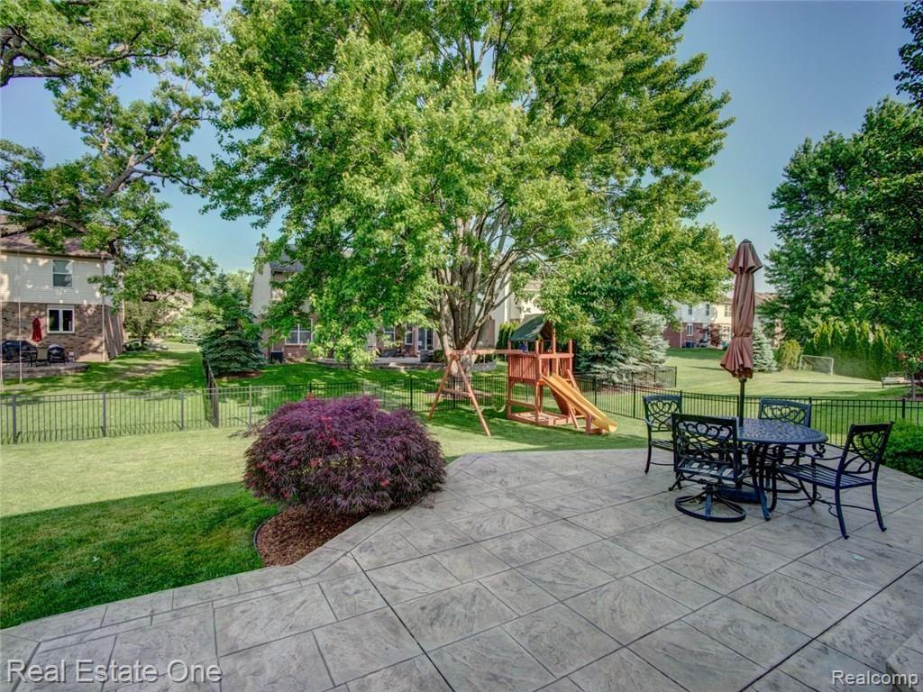 3428 Talbert Circle Rochester Hills, MI 48307 - Photo 7 of 47