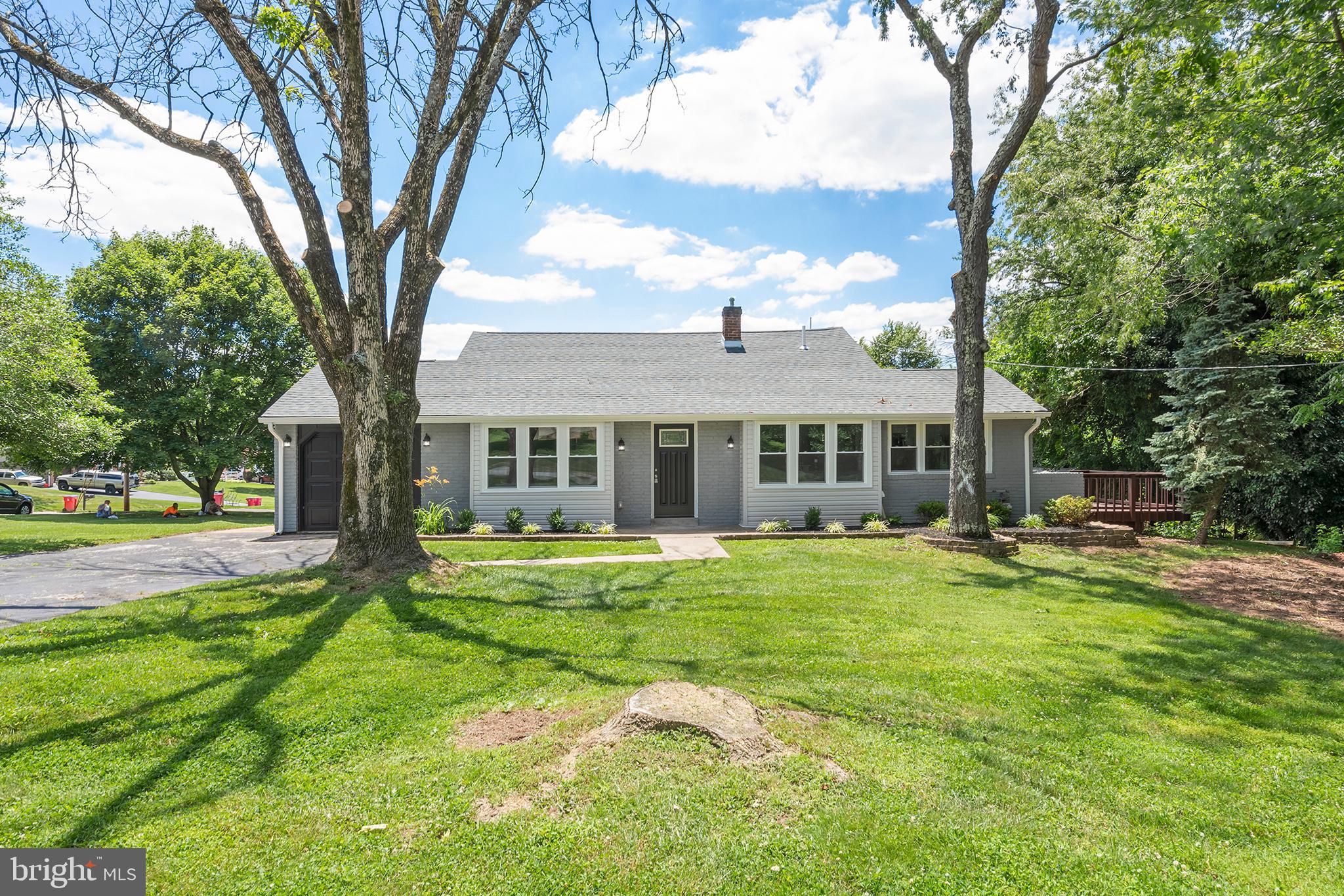 200 Pinetown Road Audubon, PA 19403 - Photo 1 of 27 Exterior Front