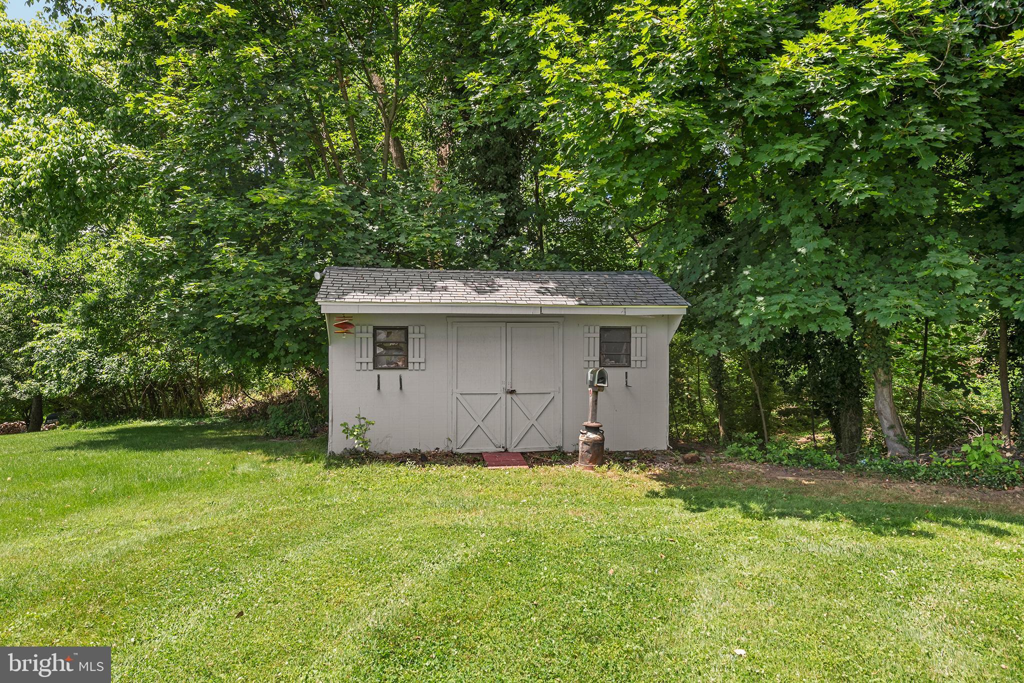 200 Pinetown Road Audubon, PA 19403 - Photo 26 of 27 Backyard