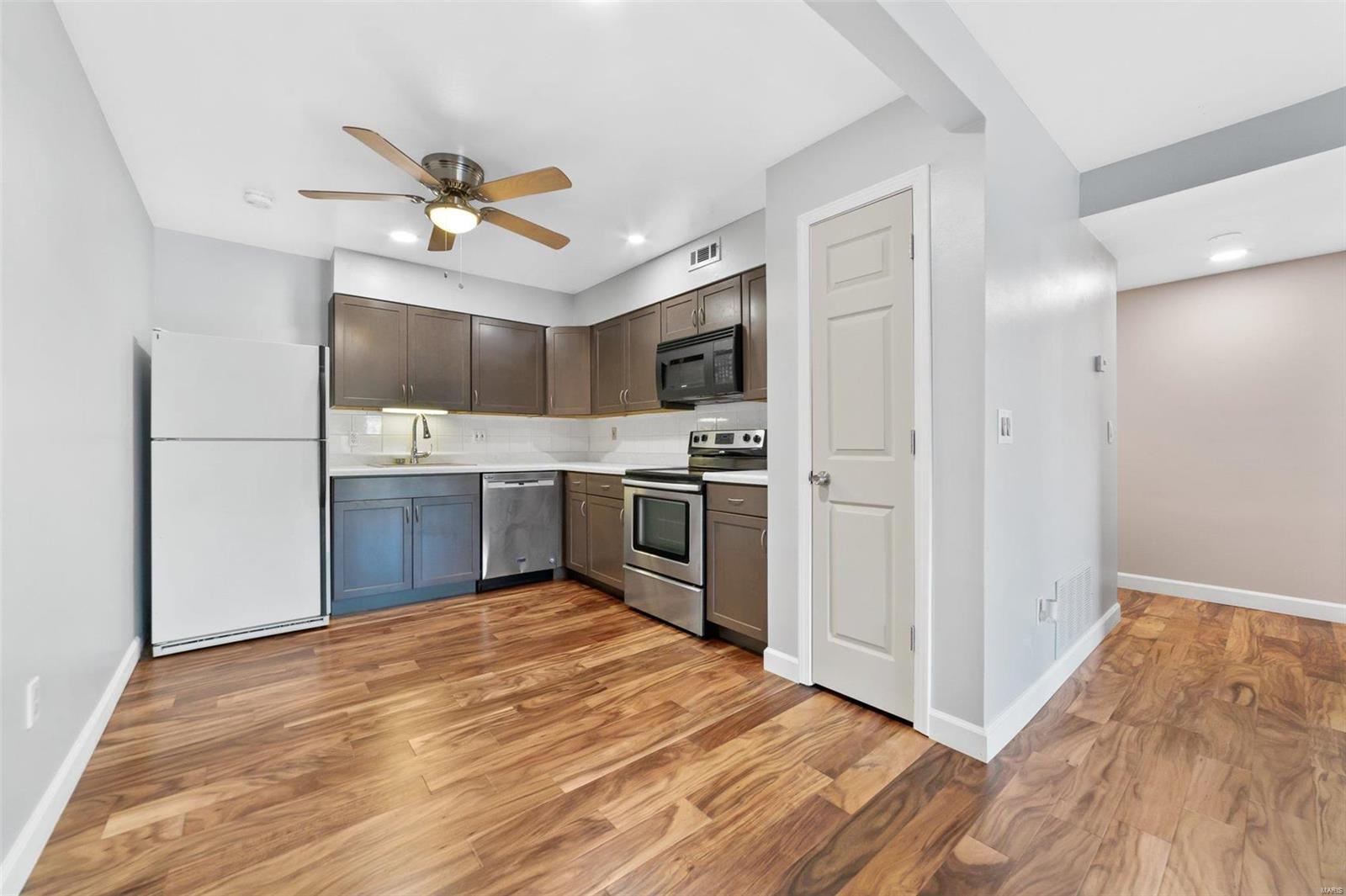 757 Ridgeside Drive, Unit D Ballwin, MO 63021 - Photo 11 of 28
