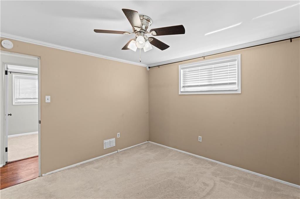 1351 Carnahan Road Pittsburgh, PA 15220 - Photo 16 of 49
