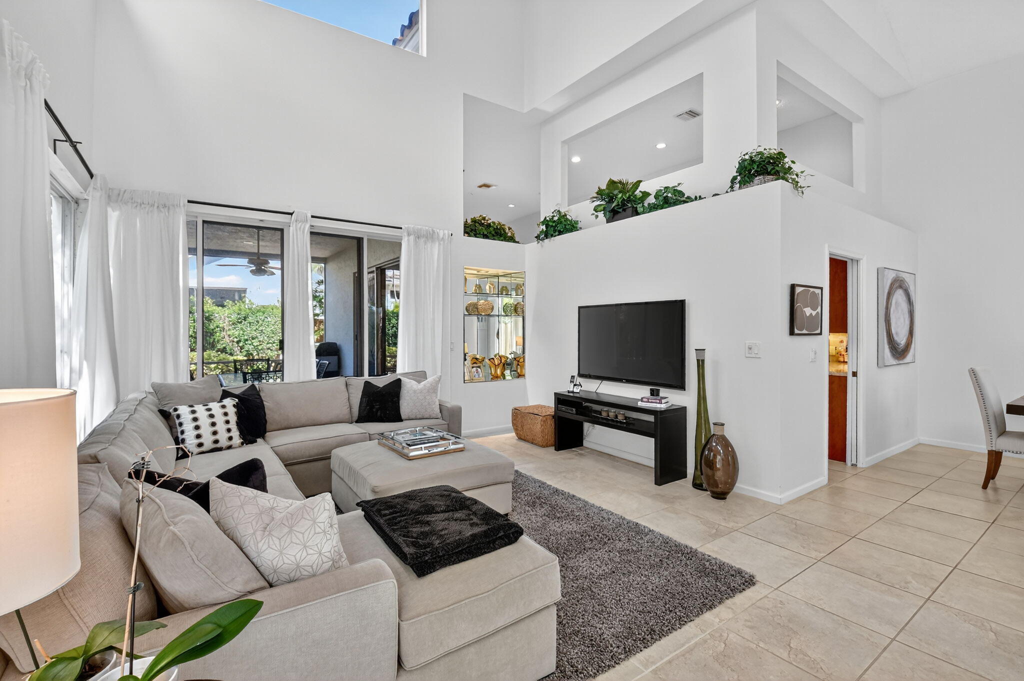 6657 Northwest 25th Way Boca Raton, FL 33496 - Photo 5 of 41 8-web-or-mls-034_DSC_0195