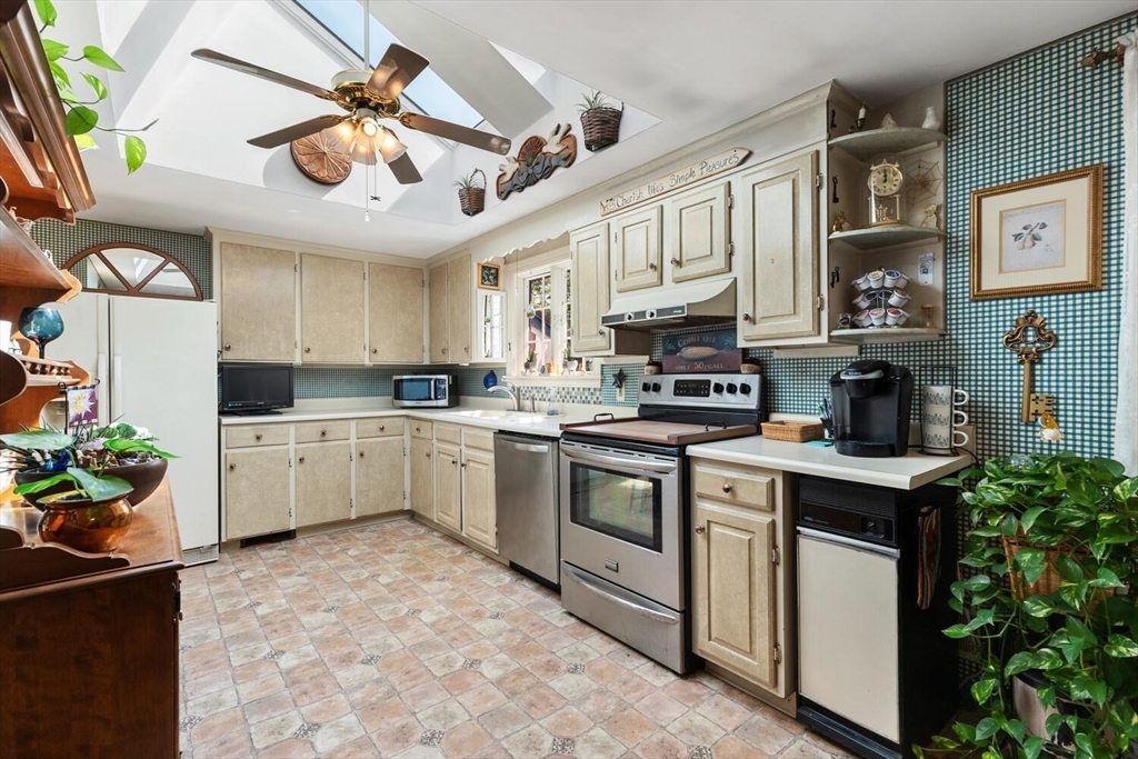 111 Conant Street Danvers, MA 01923 - Photo 10 of 36 Gallery Image 10