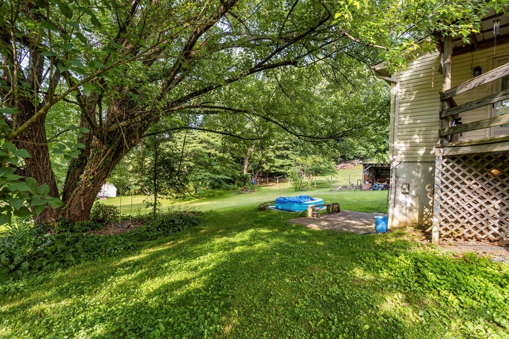 18207 Macedonia Road Abingdon, VA 24211 - Photo 4 of 32 Gallery Image 4