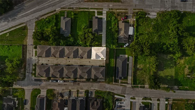 $2,600 | 1222 Upton Street, Houston, TX 77020