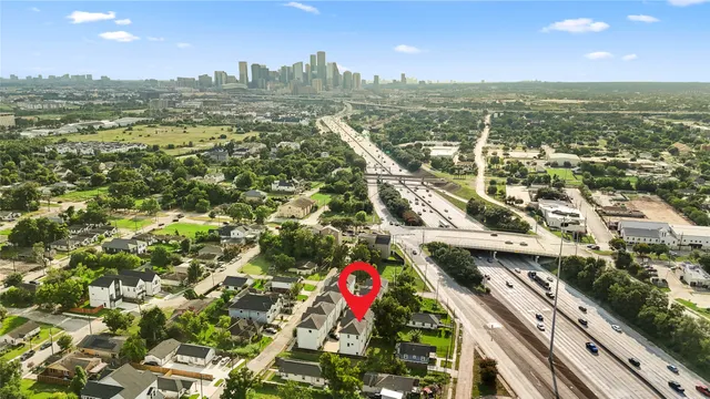 $2,600 | 1222 Upton Street, Houston, TX 77020