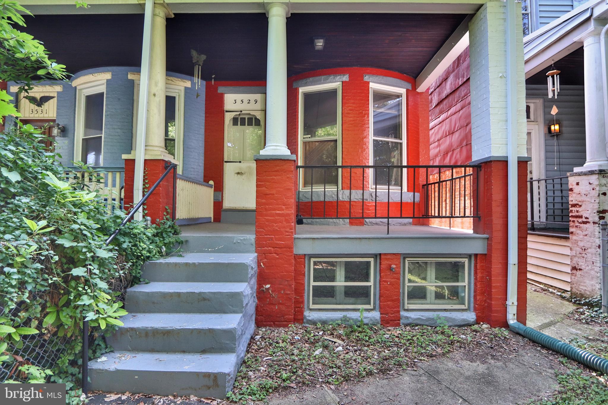 3529 Roland Avenue Baltimore, MD 21211 - Photo 2 of 16 Covered front porch