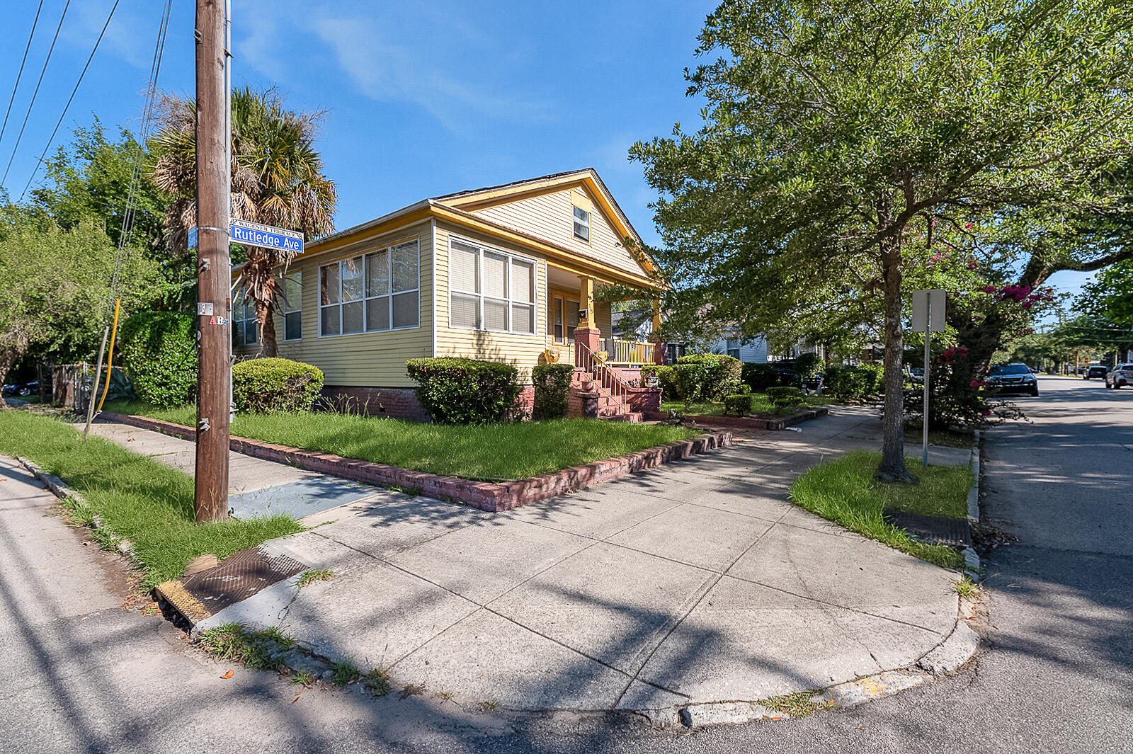 913 Rutledge Avenue Charleston, SC 29403 - Photo 3 of 5 KSC-913 Rutledge Ave 26 of 25