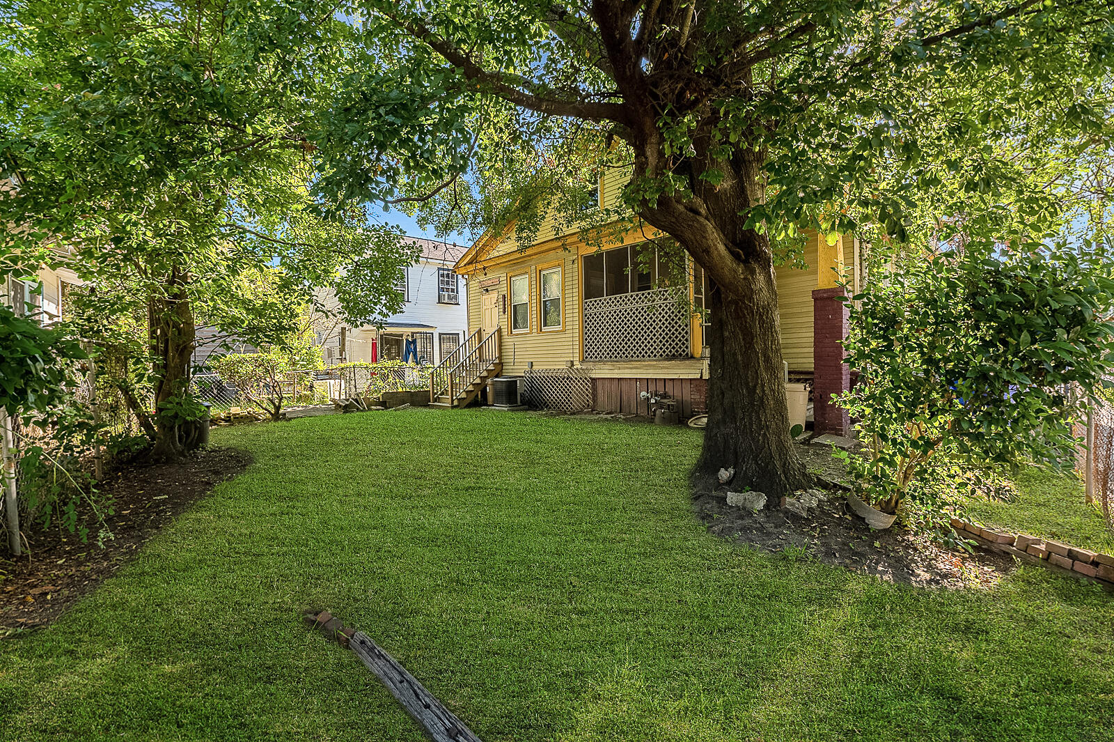 913 Rutledge Avenue Charleston, SC 29403 - Photo 4 of 5 KSC-913 Rutledge Ave 28 of 25
