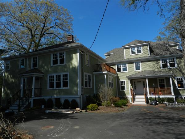21 Glenland Road, Unit 2 Chestnut Hill, MA 02467 - Photo 30 of 30 a front view of a house